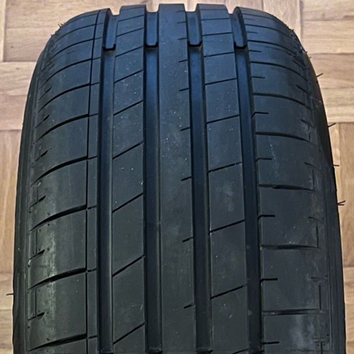 Massimo Ottima Plus tire 215/55ZR17 98W XL like new