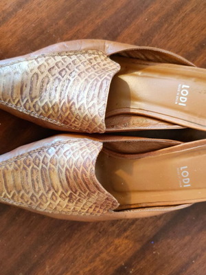 Lodi pumps used, size 38, beige brown