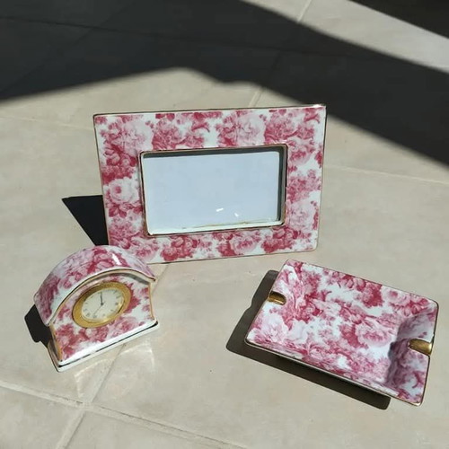 Collectible porcelain set vintage like new