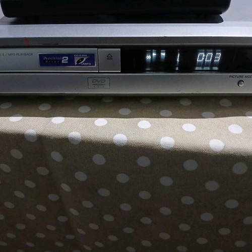 Sony CD, DVD, VCD player like new