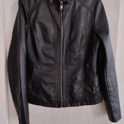 Pink Woman faux leather jacket size M like new, black