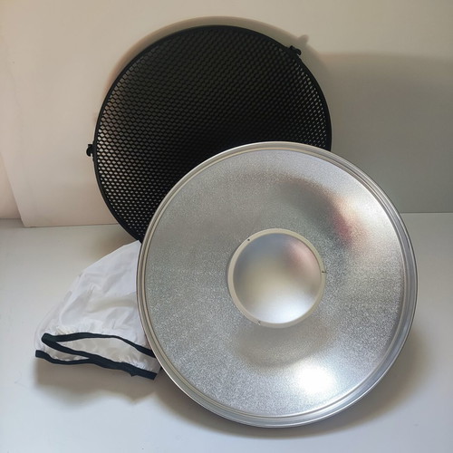 Beauty Dish 42cm Bowens Mount with Grid and Diffuser
