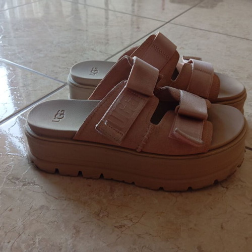 Ugg Australia platform sandals size 39, beige pink