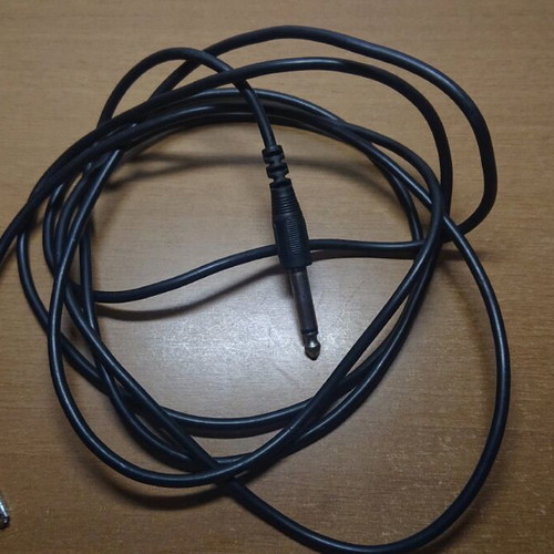Audio cables and accessories used, pack