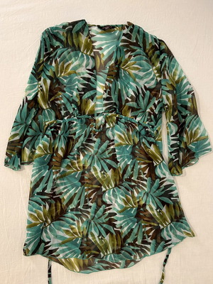 Transparent beach caftan kimono