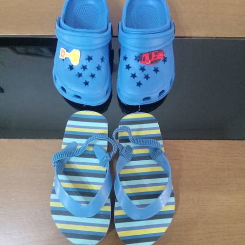 Clogs and flip-flops used, size 25, blue for boys