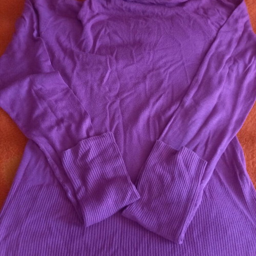 Turtleneck shirt like new, size M