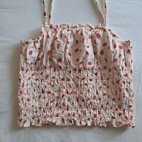 Zara Strawberry Smocked Camisole Top like new, size 152 cm, age 12