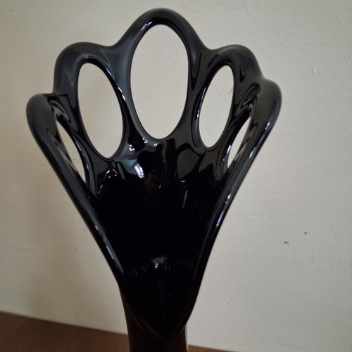Black art glass vase set like new with gift vase