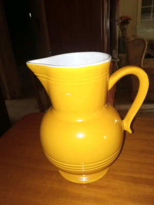 Henry Emily 1.3L ceramic vintage jug like new