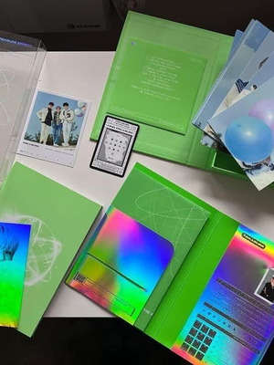 Treasure The First Album The First Step: Treasure Effect preorder ver. green like new