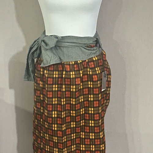 Helmi skirt new with tag, size Large, brown and green