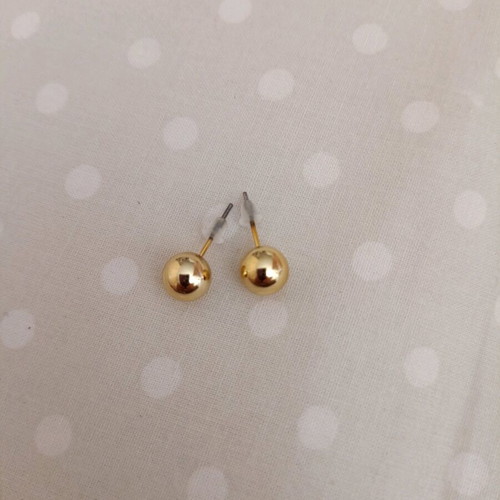 Pearl earrings like new, pack of 5 pairs, multicolor