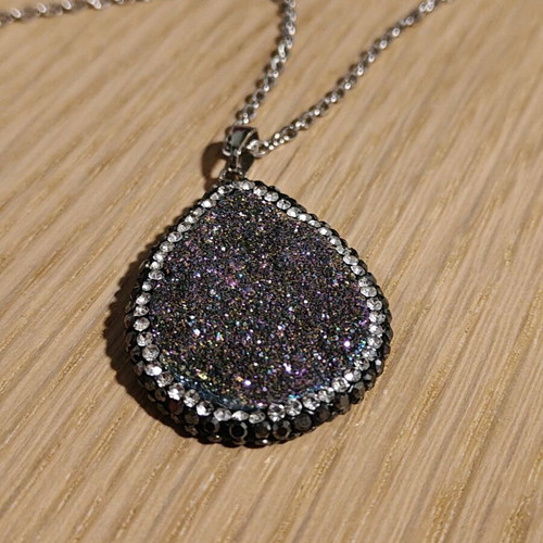 Necklace long impressive new, black and silver