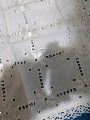 Living room set new with lace and satin thread doily with napkins