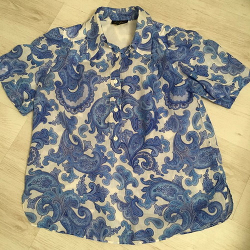 Luisa Spagnoli Women Shirt M like new, blue and white paisley