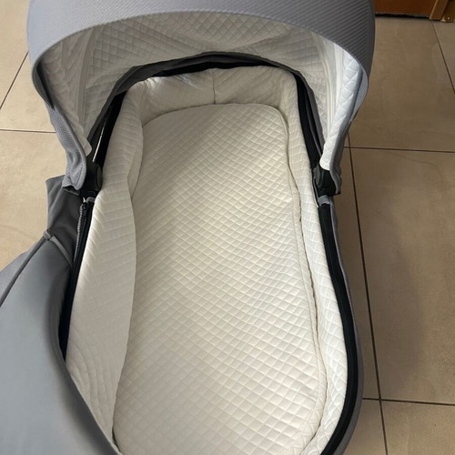 Port Bebe Cangaroo gray with stroller cover like new