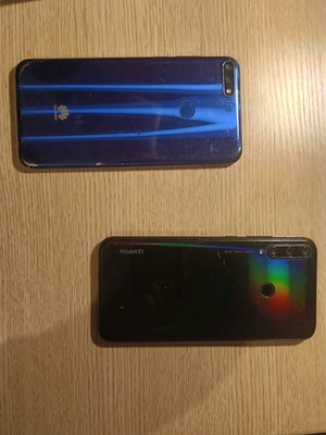Huawei phones used, pack of 2, for spare parts