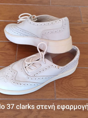 Clarks Loafers like new, size 37 narrow fit, white