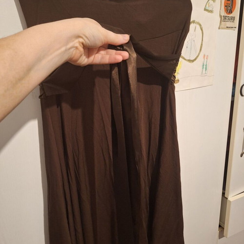 Dress medium strapless with satin belt brown like new