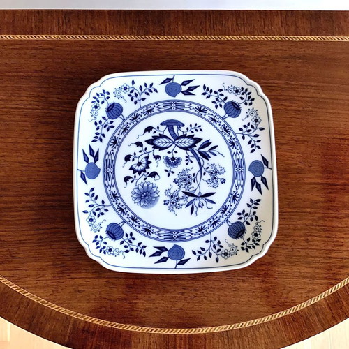 Hutschenreuther Zwiebelmuster Blue Onion porcelain platter new