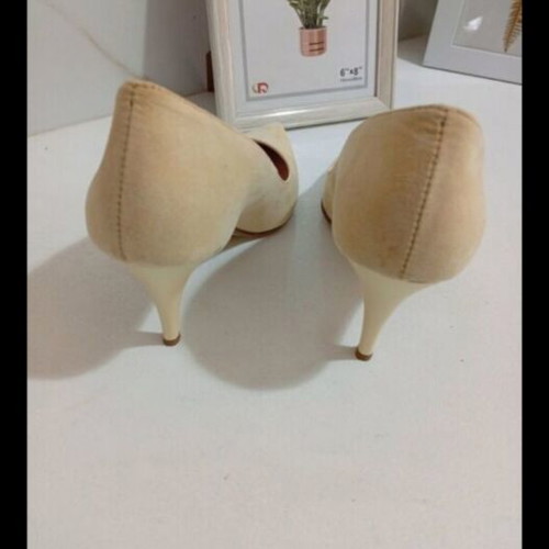 Moyo Athens Beige Lemon Pumps New Size 39 Heel 8 cm