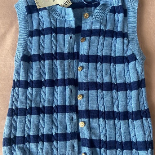 Zara knitted cardigan vest new with tags, size L