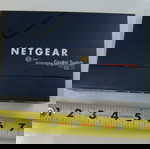  Netgear GS105 gigabit switch
