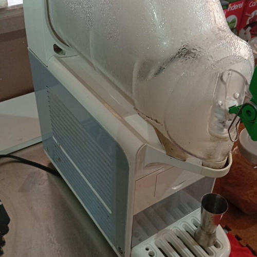 Granitiere used, needs repair missing cylinder part
