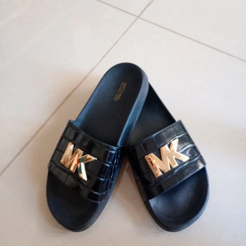 Michael Kors Gilmore sandals size 38, like new, black and gold