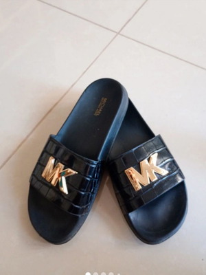Michael Kors Gilmore sandals size 38, like new, black and gold