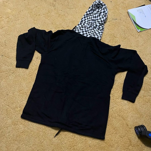 Vans hoodie size M like new, black and white
