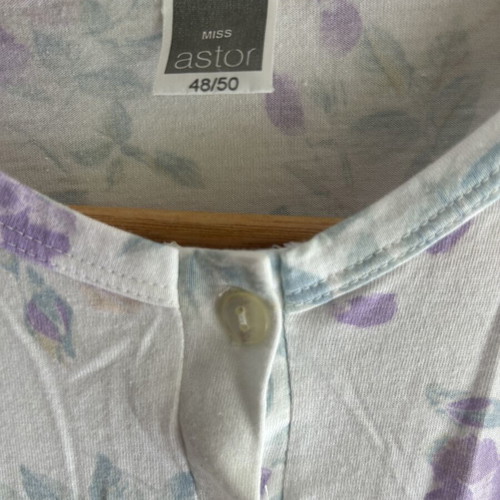 Cotton nightdress like new, white and purple, size 4XL