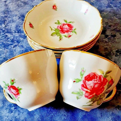 Vintage porcelain cups Oscar Schaller 1918
