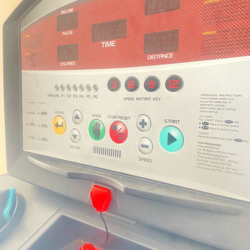 DK City Treadmill like new