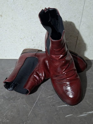 Bordeaux faux leather ankle boots size 38, new
