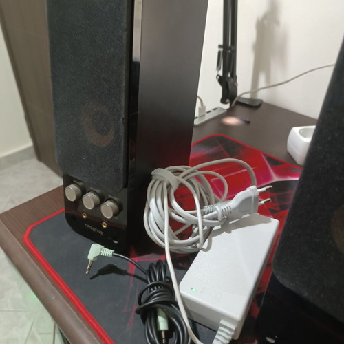 Creative GigaWorks T40 Series II 2.0 speakers used, stereo system