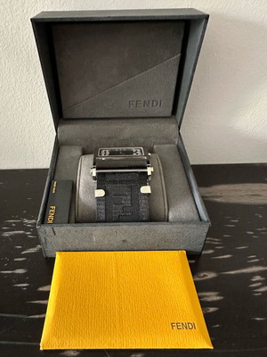 Fendi women's watch used early 2000s with box and cards