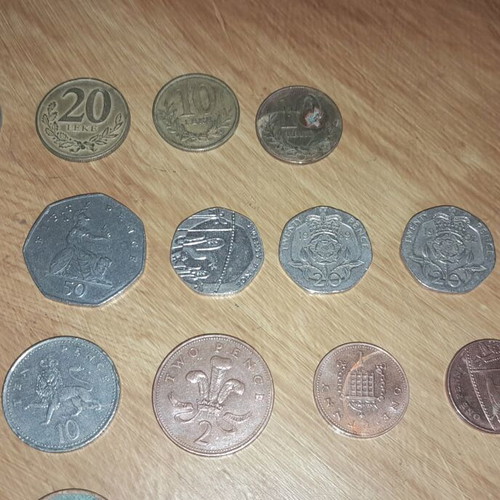 Coins used, pack of 31 pieces from various countries