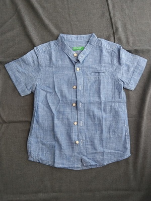 Benetton boys' short-sleeve shirt, blue and white, size 3-4 years