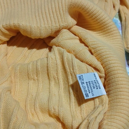 Marie Lund Copenhagen women's yellow pullover size M like new, 100% cotton