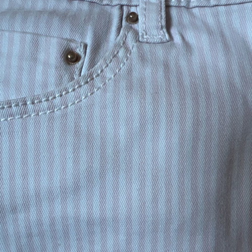 Stradivarius shorts used with stripes, size L