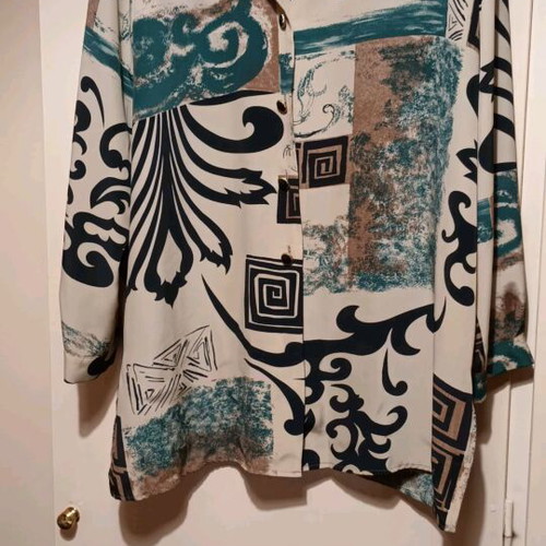 Dynasta tunic shirt L with beautiful colors and buttons