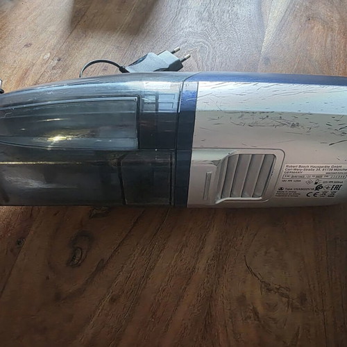 Bosch Move 18V vacuum cleaner used, with charger, battery needs replacement