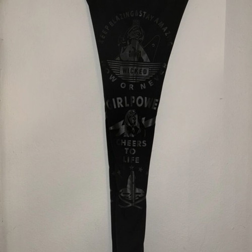 Leggings new with patterns, size L, black