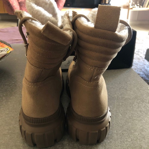 DKNY beige suede ankle boots used size 39