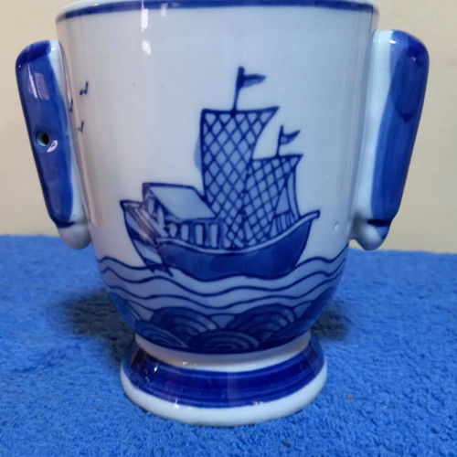 Antique Chinese porcelain cup used