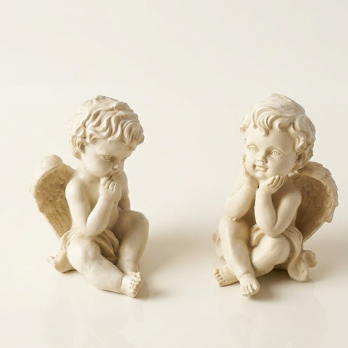 Vintage set of 2 resin cherubs in classic Renaissance style like new