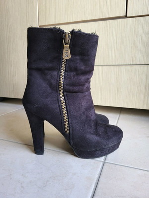 Bootie 39