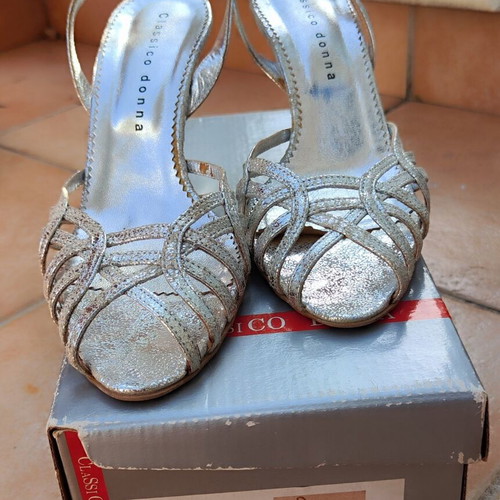 Classico Donna silver leather sandals size 39 used, evening wedding shoes